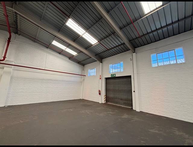 423M² FACTORY TO LET IN MAITLAND